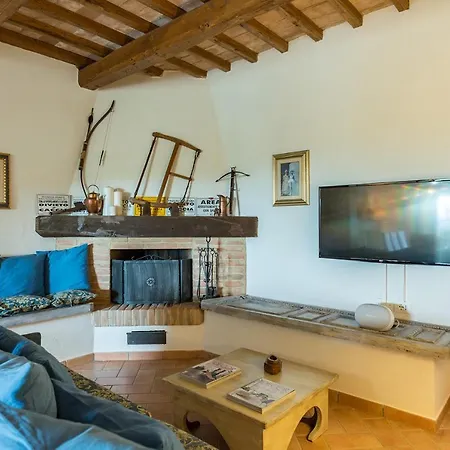 Casale 6, Emma Villa Montegiovi